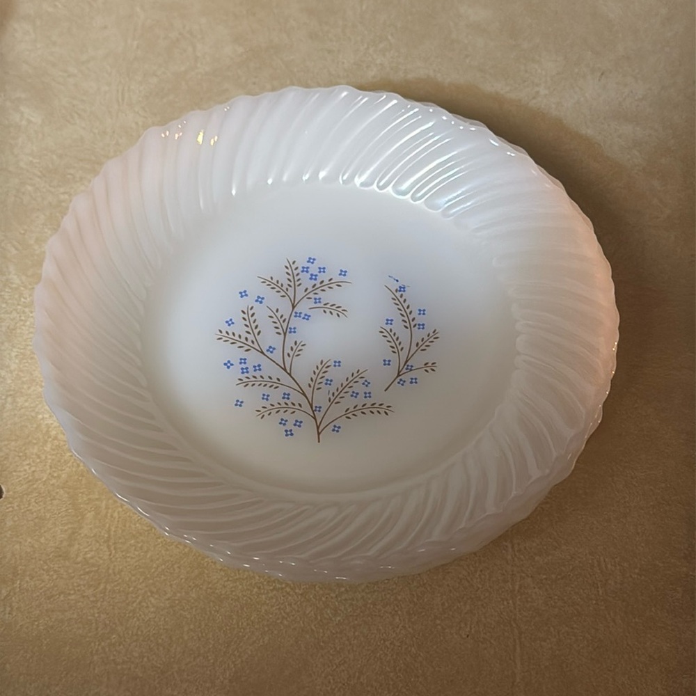 Termocisa milk‎ glass bowls 7.5 inches